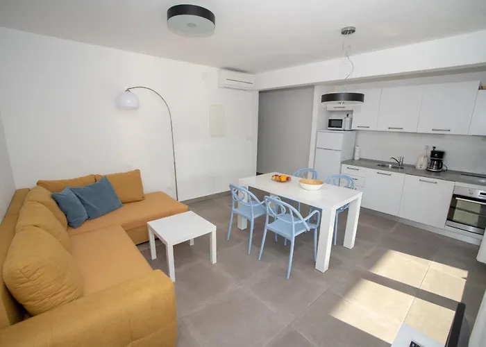 Median Apartamento *