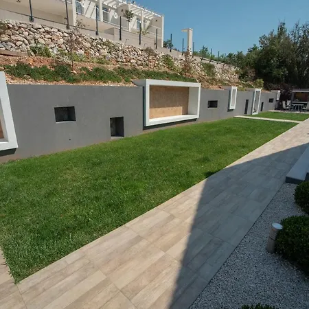 Apartment Median